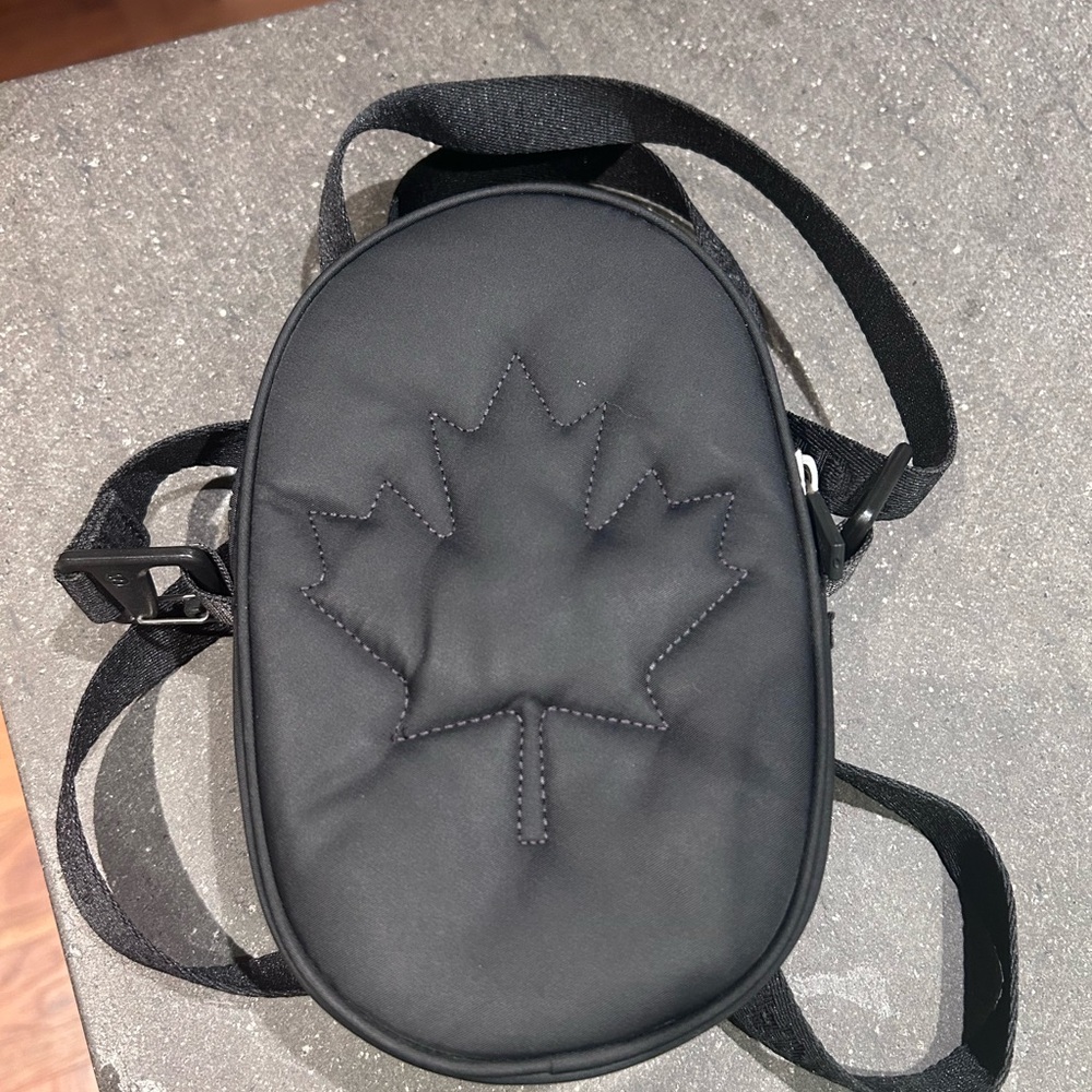lululemon athletica Black Maple Leaf Belt Bag